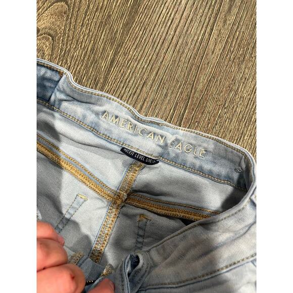 American Eagle High Rise Shortie Shorts Next Level Stretch Light Wash Blue Sz 2 - Picture 6 of 8